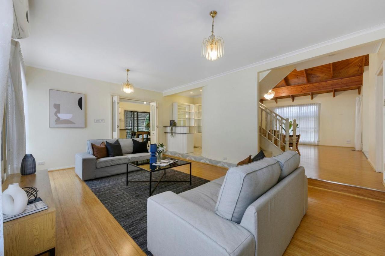 12 Mins To Mel Airport-Good Wood House Lejlighed St Albans Eksteriør billede