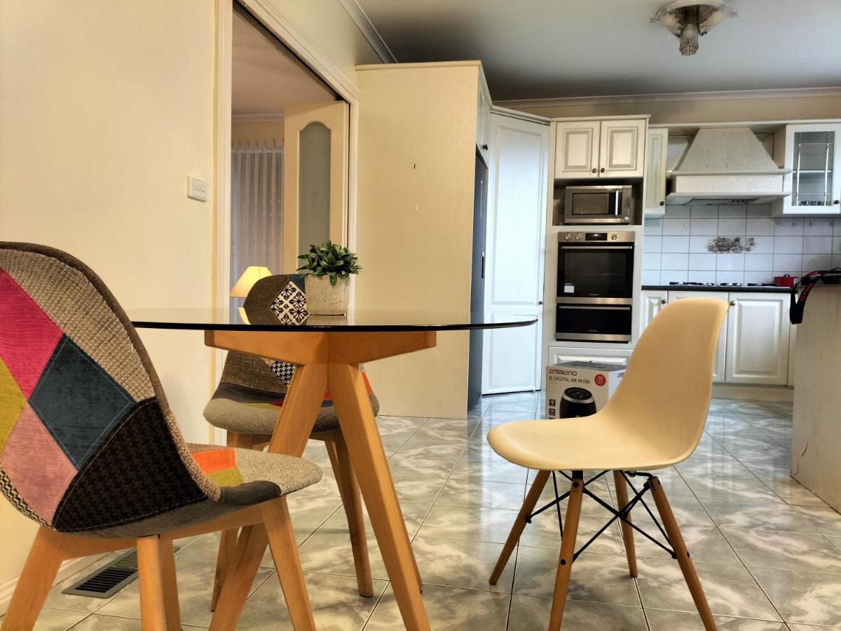 12 Mins To Mel Airport-Good Wood House Lejlighed St Albans Eksteriør billede