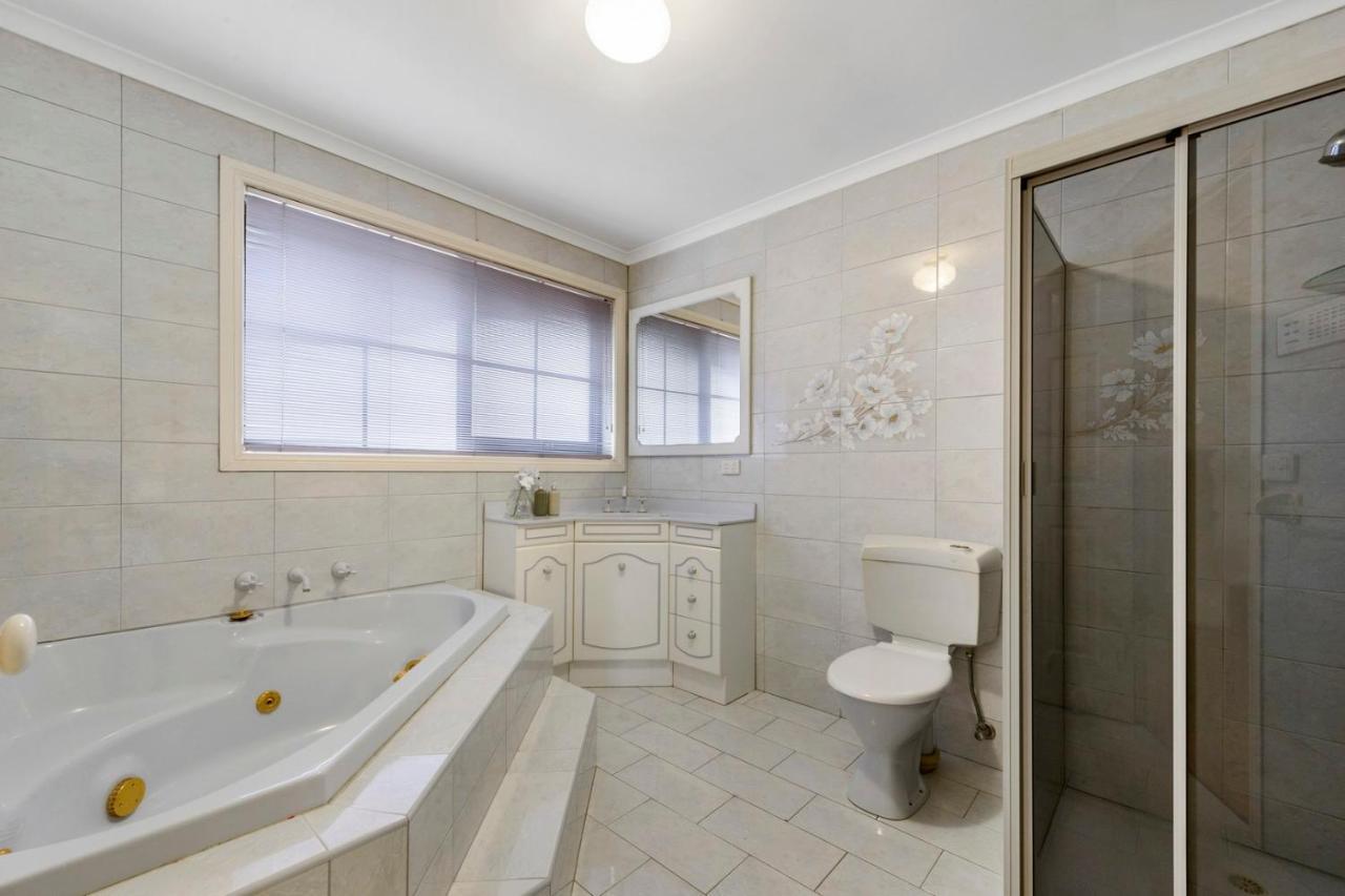 12 Mins To Mel Airport-Good Wood House Lejlighed St Albans Eksteriør billede